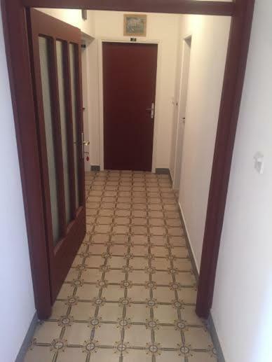 Jure Erceg Apartment Starigrad Paklenica Buitenkant foto